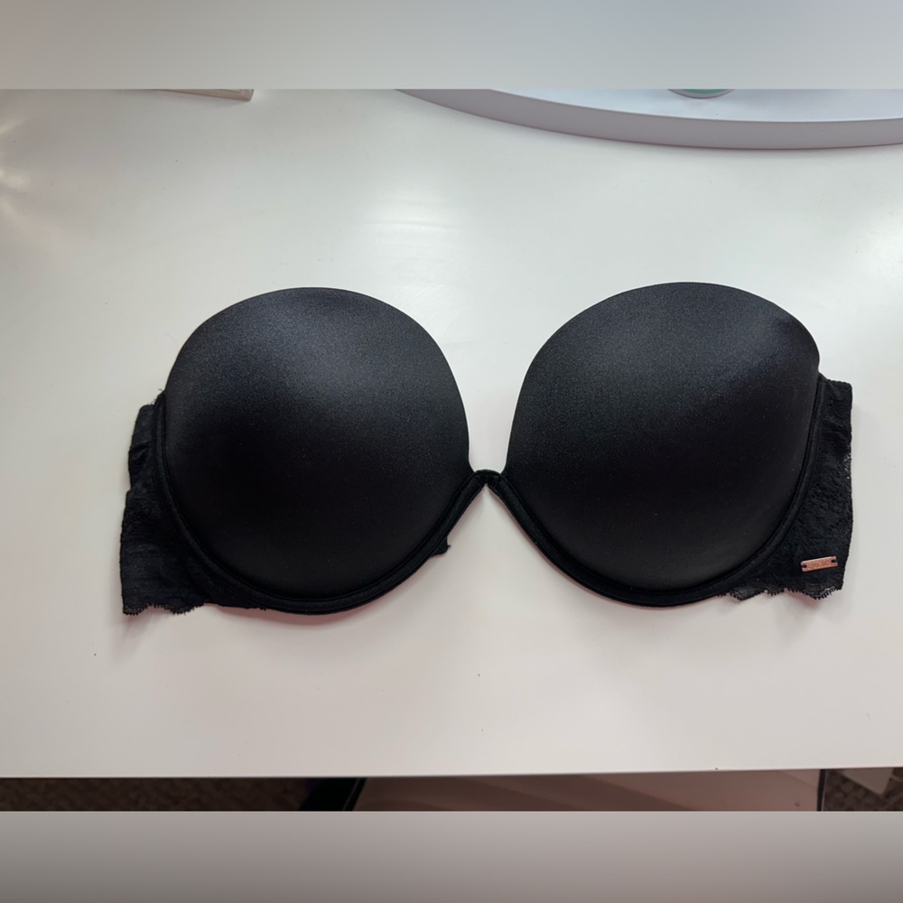 Victoria’s Secret Pink Date Plunge Push-Up Multi-Way Bra